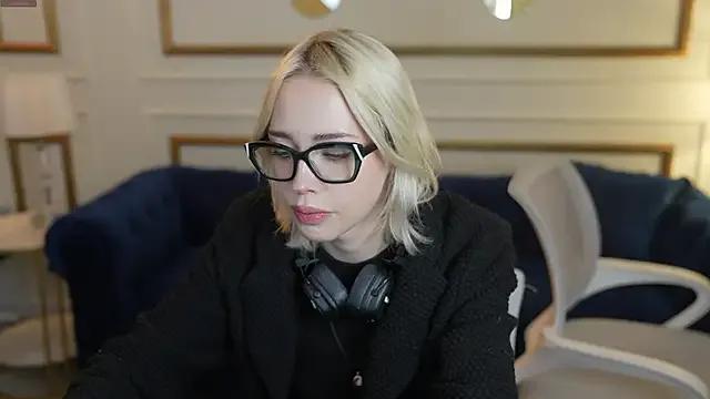 Try girls webcam shows. Sweet cute Free Performers.