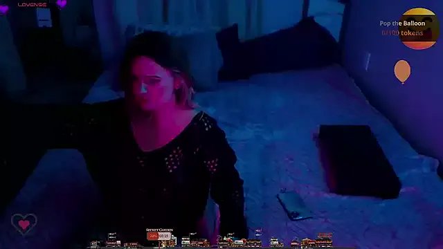 Jessie_Holmes from StripChat