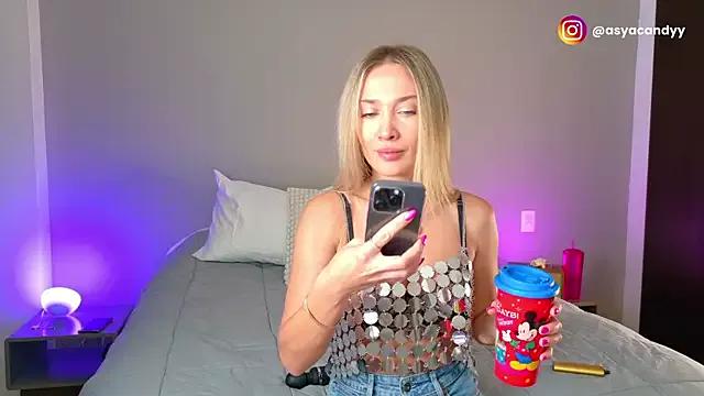 jessikablond007 from StripChat is Freechat