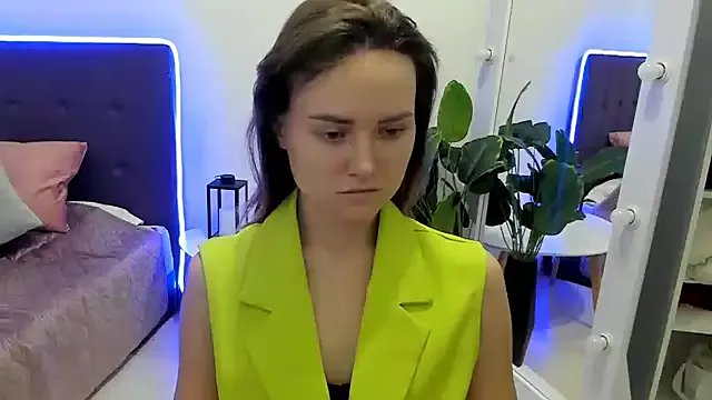 Try girls webcam shows. Sweet cute Free Performers.