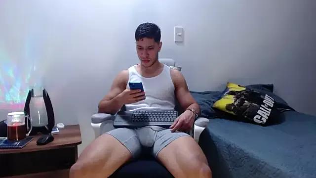 JJ_Shelby from StripChat