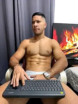 JJ_Shelby from StripChat