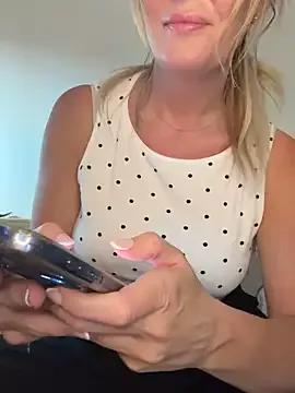 Jodi-Sands from StripChat is Freechat