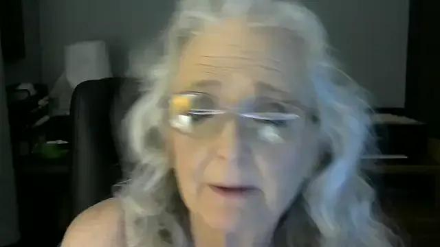 JoleneDelacroix from StripChat is Freechat