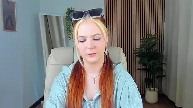 Try girls webcam shows. Sweet cute Free Performers.