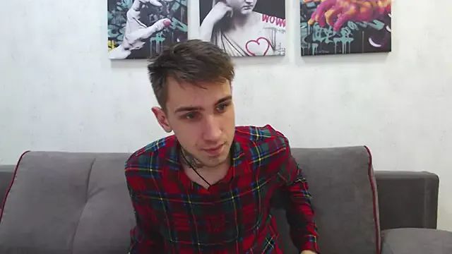 JorgeJonees from StripChat is Freechat