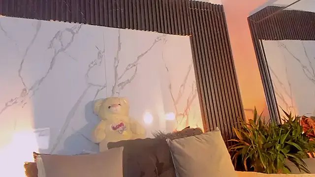 Try girls webcam shows. Sweet cute Free Performers.