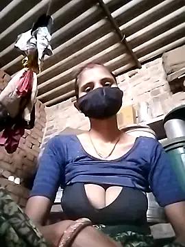 Joshi_Love143 from StripChat is Freechat