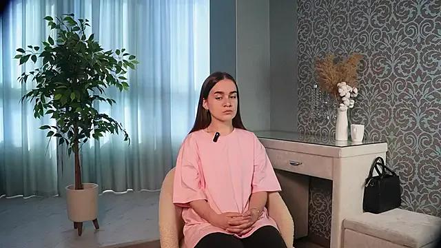 JoyFiliault from StripChat is Freechat