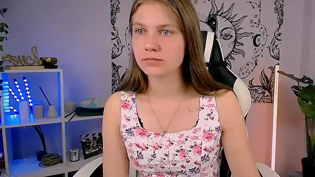 JuliaMurre from StripChat is Freechat