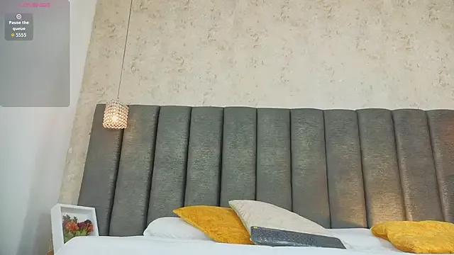 Julietaa_Miller from StripChat is Freechat