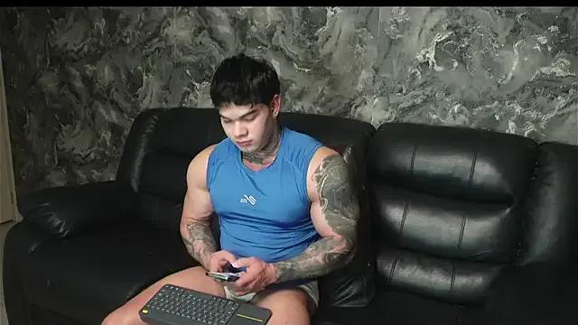 Justin_Clark from StripChat is Freechat