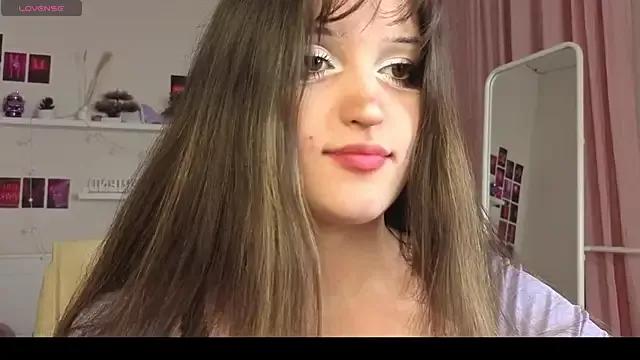 kamila_blush from StripChat is Freechat