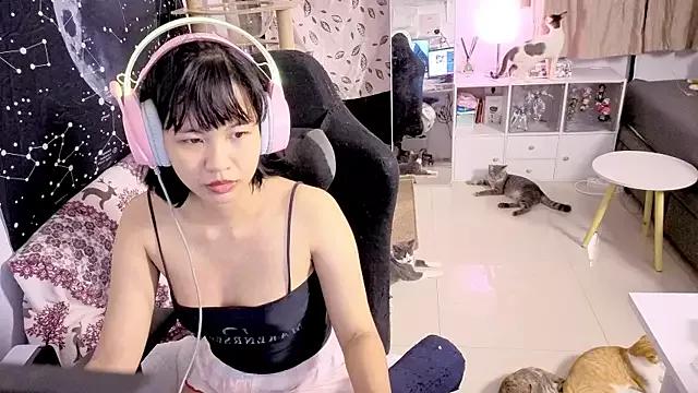 Kana_G from StripChat