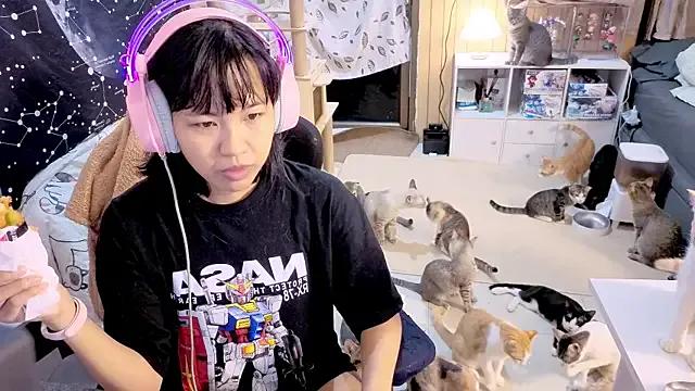Kana_G from StripChat