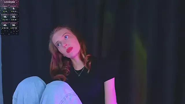 KarenLambert from StripChat is Freechat