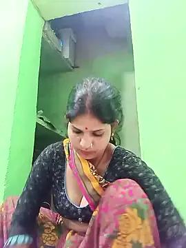 Karishma_cute from StripChat is Freechat