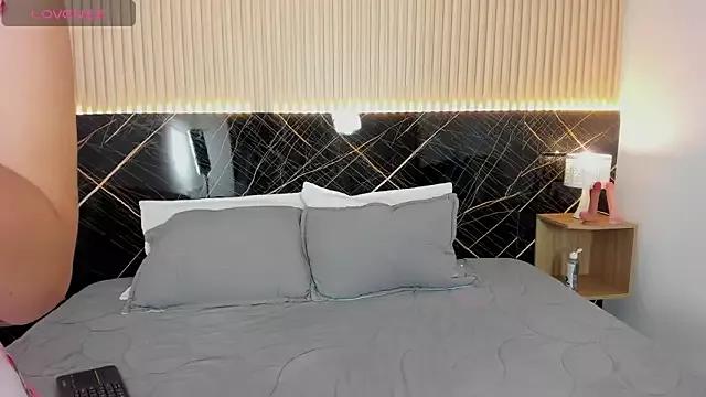 Karol_cortes from StripChat is Freechat