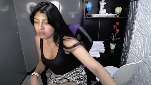 Karol_Lorens from StripChat is Freechat