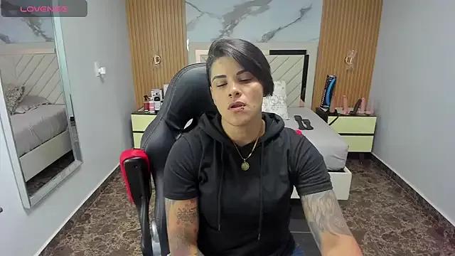 KAROLLJONES1 from StripChat is Freechat