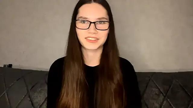 KaseyByczek from StripChat is Freechat