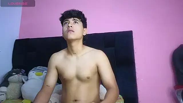 Kataleya-derek2004 from StripChat is Freechat