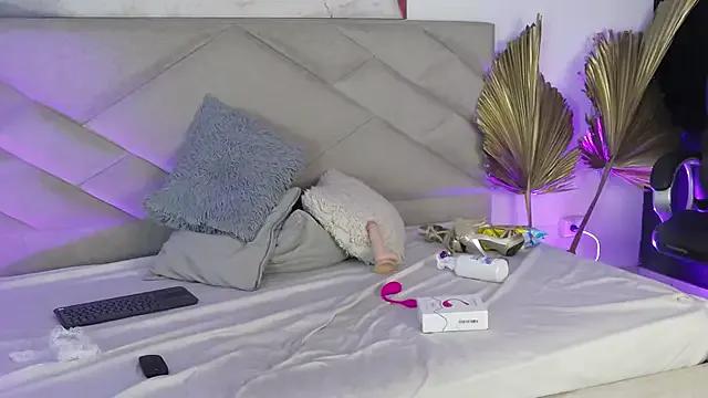 KateValencia from StripChat is Freechat