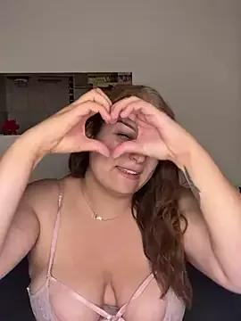 Katherine_Leyla from StripChat is Freechat