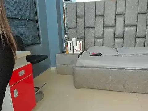 KATIA_SCOT from StripChat is Freechat