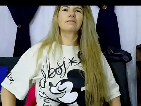 Try girls webcam shows. Sweet cute Free Performers.