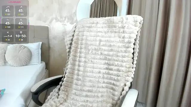 KaylaBenz from StripChat is Freechat