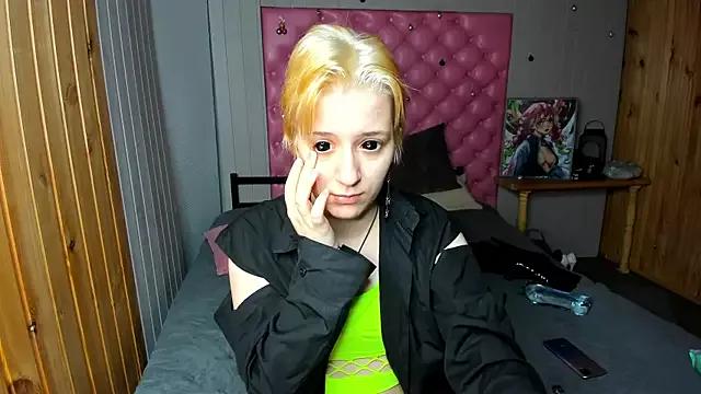 KayleBloom from StripChat is Freechat