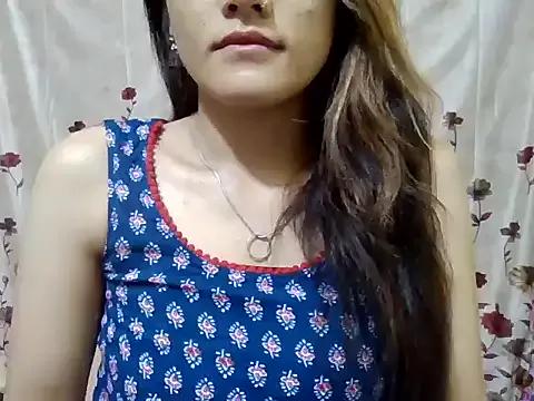 Kayra__00 from StripChat