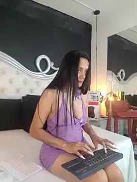 Kelani_Fire from StripChat is Freechat