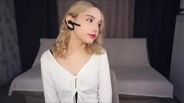 Try girls webcam shows. Sweet cute Free Performers.