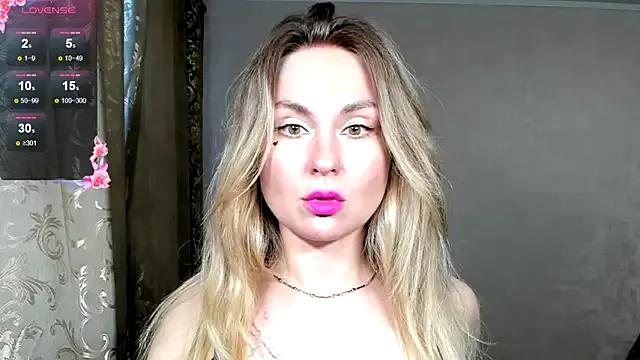 kelly_copperfield from StripChat