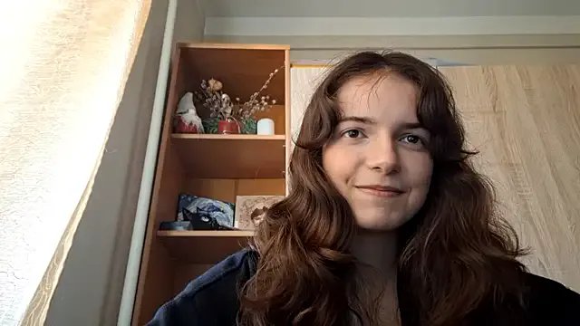 KellyKelik from StripChat is Freechat