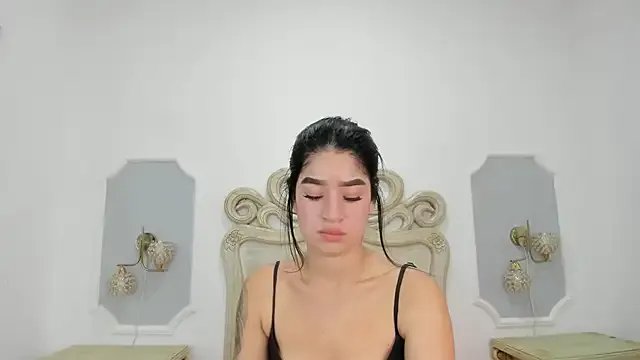 Freechat kendall_jones7 on StripChat