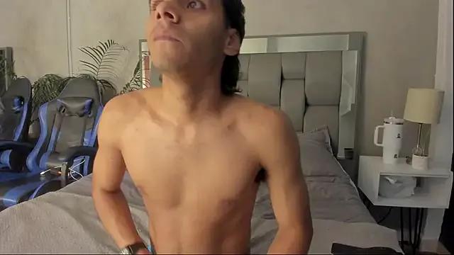 Kendra_and_liam from StripChat is Freechat