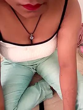Kiara-Model from StripChat is Freechat