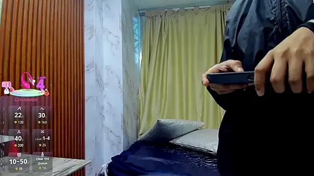 Kiara_Zahiri__ from StripChat