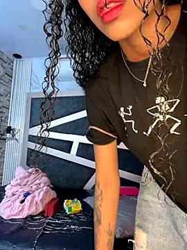 Kiara_Zahiri__ from StripChat