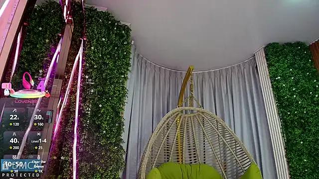 Kiara_Zahiri__ from StripChat