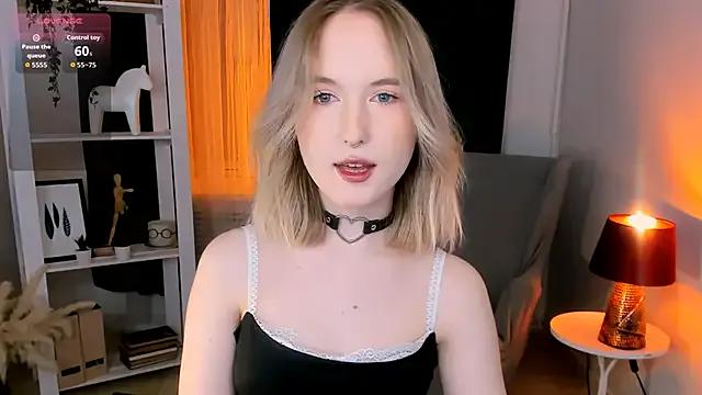 kikishyness from StripChat is Freechat