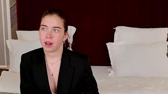 KimberlyHunter from StripChat is Freechat