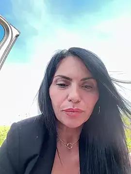 KimKelly13 from StripChat is Freechat