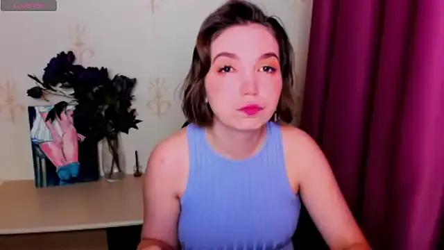KindHazelHere_ from StripChat