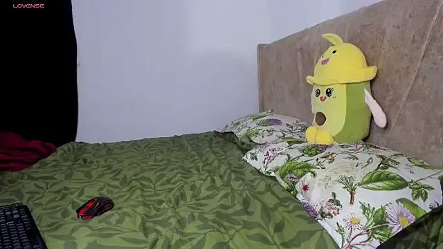 kinky_sexyhot from StripChat is Freechat