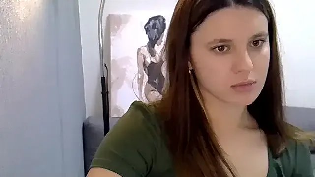 KiraHoney from StripChat is Freechat