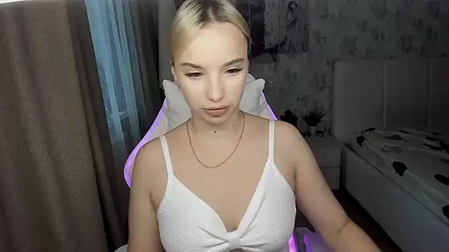 Try girls webcam shows. Sweet cute Free Performers.